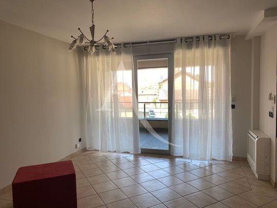 Location Appartement 3 pièces 66m² - Photo 1