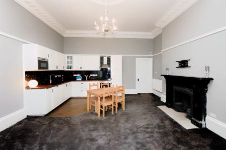 2Bedrooms, 1Bathrooms - Photo 5