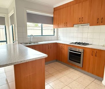 3/5 Glenluss Street, Werribee. - Photo 4