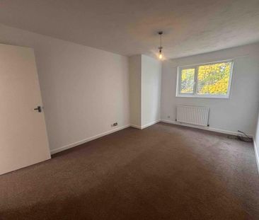 2 bedroom semi-detached house to rent - Photo 4