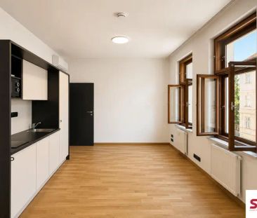 Pronájem pěkného moderního bytu 1+kk se sklepní kójí na Praze 3 Ond... - Photo 5