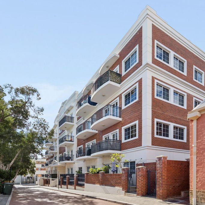 33/2 Mayfair Street, West Perth WA 6005 - Photo 1
