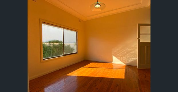 Prime North Griffith Living - Photo 1