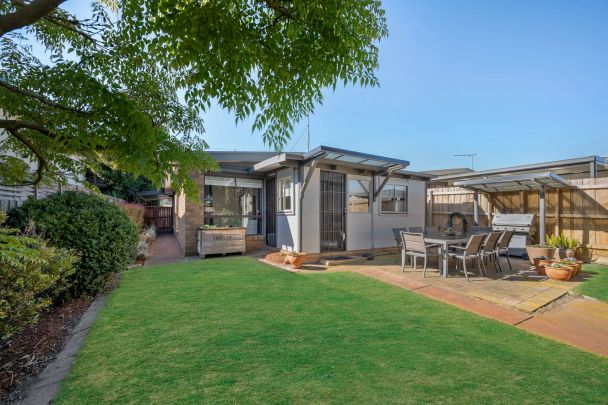 Beachside Living – Just 300m to the Foreshore! - Photo 1