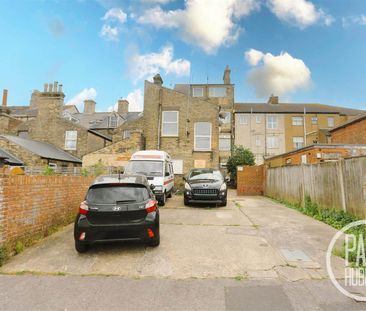 London Road South, Kirkley, NR33 - Photo 5