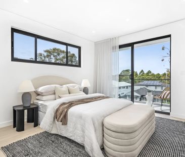 Brand New Luxury Five Bedroom Home in Ultra-Convenient Location - Photo 6