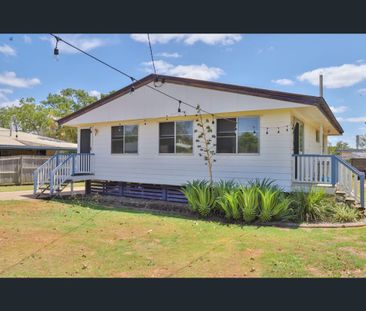 3 Bedroom, 1 Bathroom Backs onto High School - Photo 3