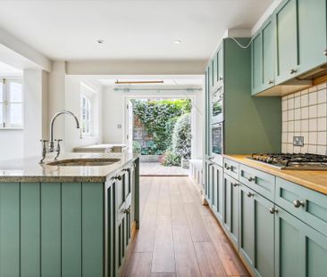 4 bedroom terraced house to rent - Photo 2