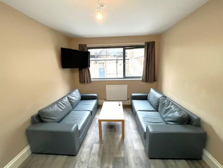 7 Bed Maisonette, Marsh Street Chambers, BS1 - Photo 2