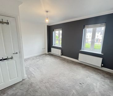 Academia Avenue, Broxbourne - Photo 1