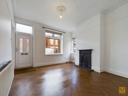 2 bedroom semi-detached house to rent - Photo 4