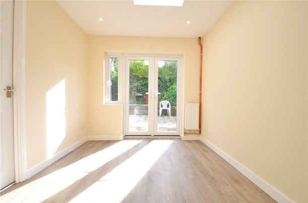 Rowlandson Gardens, Lockleaze - Photo 1