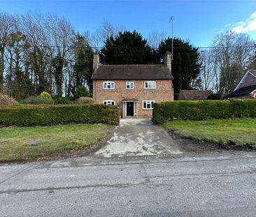 A wonderful 3 bedroom detached property to rent at Welford, approxi... - Photo 1