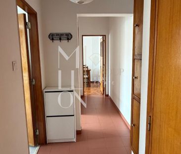 T2 renovado com vista rio em Lisboa: Ajuda — €1.200/mês - Photo 3
