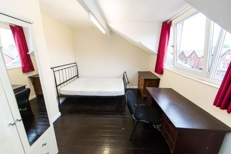 Archery Place, Hyde Park, Leeds - Photo 5