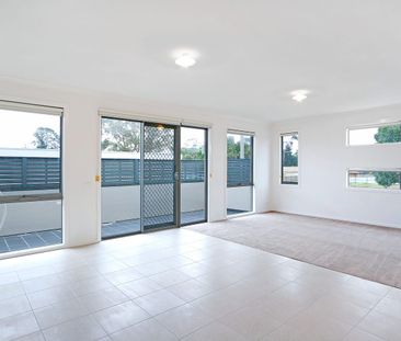 Two bedroom Apartment! - Photo 1