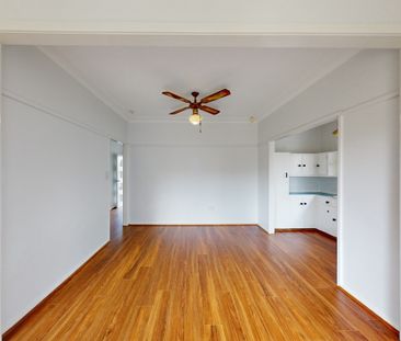 101 Dennistoun Ave, Guildford West NSW 2161 - House For Rent | Domain - Photo 5