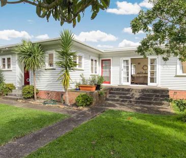 Space, sun, and fantastic convenience! - Photo 2