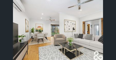 ON HOLD - Charming Home With Scope And Convenience - Photo 4