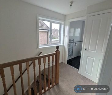 3 bedroom semi-detached house to rent - Photo 5