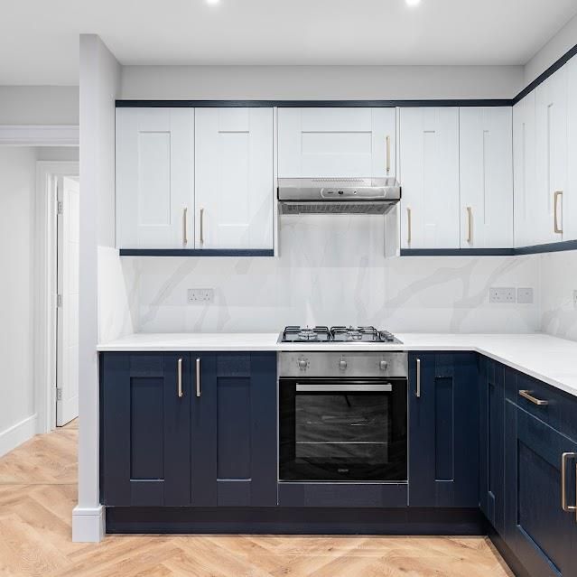 Flat 2, 33 Lawrence Buildings, London N16 - Photo 1