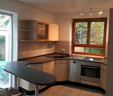 Wohnung in hübschem Reihenhäuschen in Stuttgart- Luginsland - Foto 1