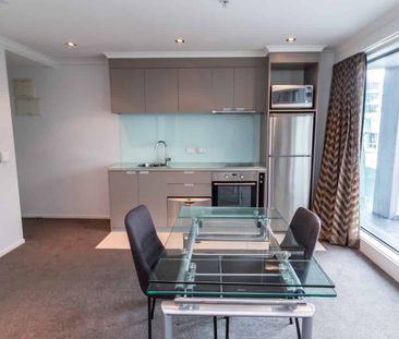 1 bed with city view in Wellington City - Photo 1