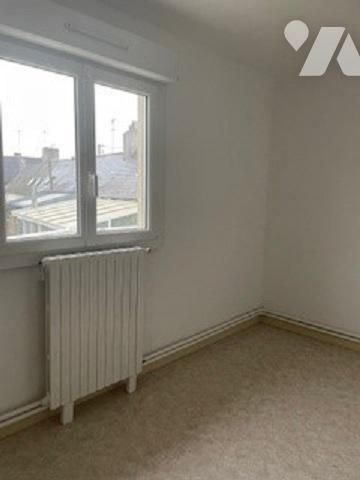 Location LA GUERCHE DE BRETAGNE maison - Photo 2