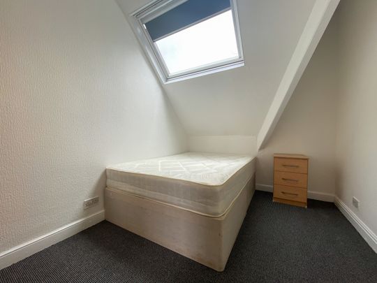 Marlborough Road, Roath - Photo 1