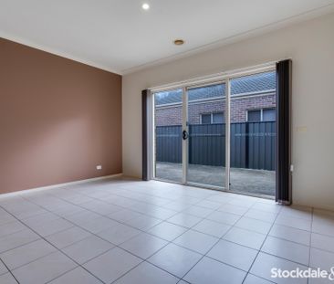 Comfortable Family Home... - Photo 2