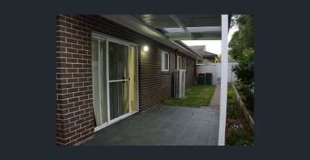 Spacious 2 Bedroom Peaceful Home in the Heart of South Wentworthville! - Photo 3