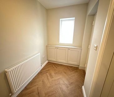 4 bedroom detached house to rent - Photo 2