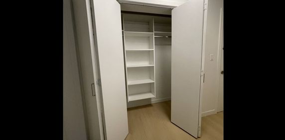 989 Lytton Street - Photo 2