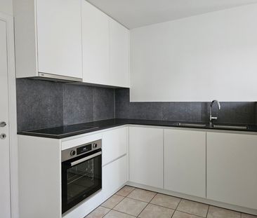 Appartement met 2 slaapkamers, terras en staanplaats - Photo 2