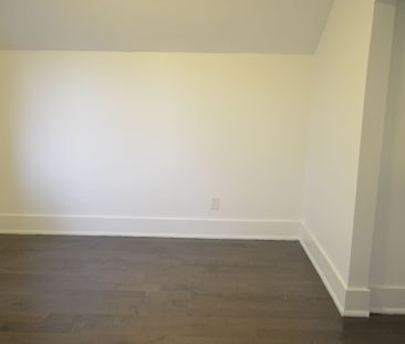 For Lease - 188 Adelaide Avenue, Oshawa, Ontario - Photo 4