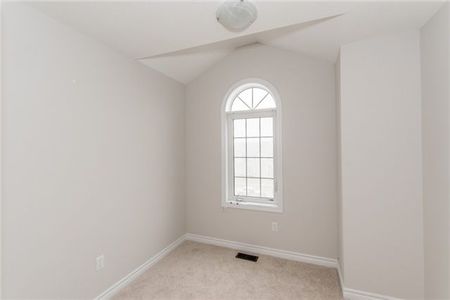 For Lease - 6 Mayland Trail, Hamilton, Ontario - Photo 2