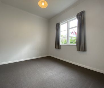 7 Bassett Road, Johnsonville - Photo 4