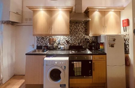 Room in a Shared Flat, London, W4 - Photo 5