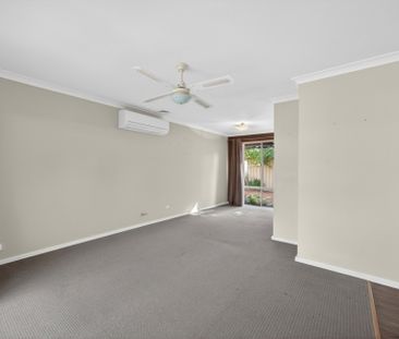 Charming Three Bedroom Home! - Photo 6