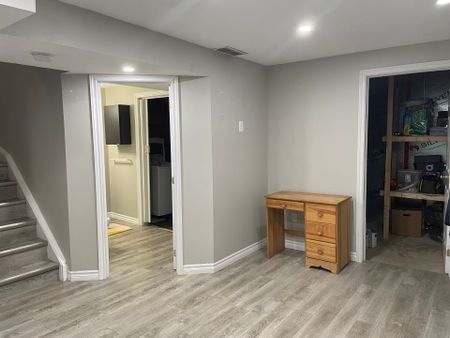 For Lease - 231 Inglis Court, North Dumfries, Ontario - Photo 4