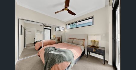 EXECUTIVE FULLY FURNISHED - DESIGNER INTERIORS - Photo 5