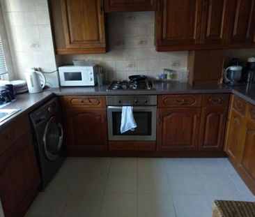 Room in a Shared Flat, Gosport House, SW15 - Photo 2