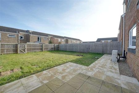 Walnut Close, Raf Lakenheath, Brandon, Suffolk, IP27 - Photo 3