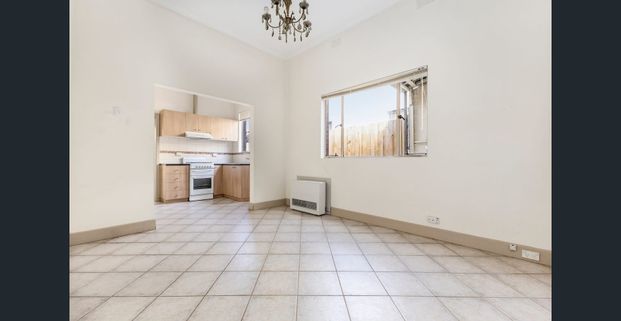 In the Heart of Northcote - Photo 1