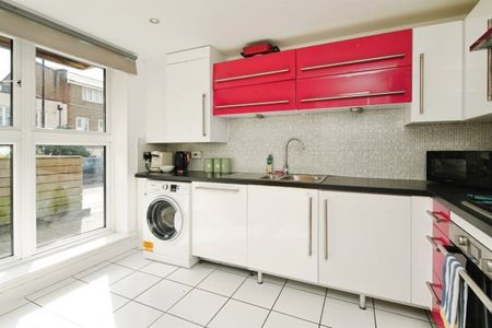 4 Bed Terraced House, New England Street, BN1 - Photo 5