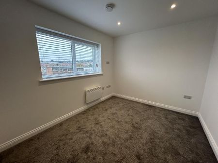 1 bedroom block of apartments to rent - Photo 2