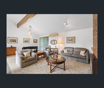 Classic & Well-Maintained Four-Bedroom Home | Prime Mount Martha Lo... - Photo 3