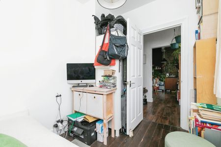 2 Bed Flat, Myrtle Road, E17 - Photo 2