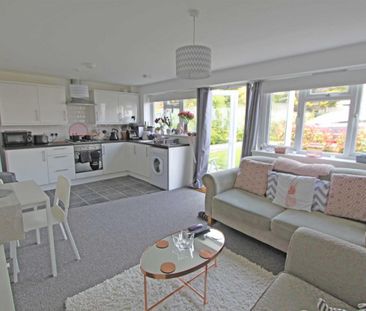 Rayleigh Road, Eastwood - Photo 4