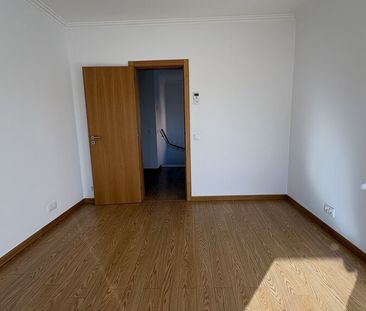 4 Bedroom House with parking, Livramento, Cascais - Photo 4